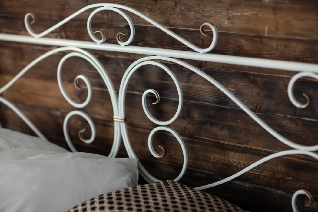 Кованые кровати, Кованая кровать Валенсия 1.8 с двумя спинками
