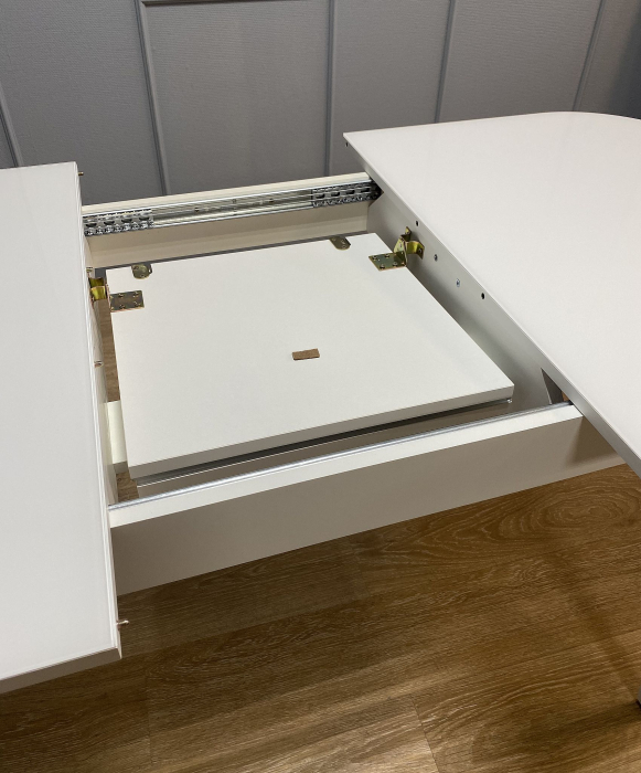 Обеденные столы, Стол Kenner 1300M раздвижной, стекло глянец