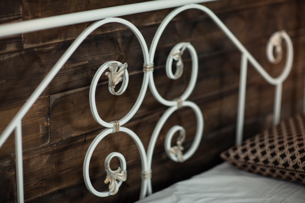 Кованые кровати, Кованая кровать Камелия 1.4 с двумя спинками