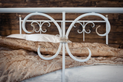 Кованая кровать Симона 1.8 с двумя спинками